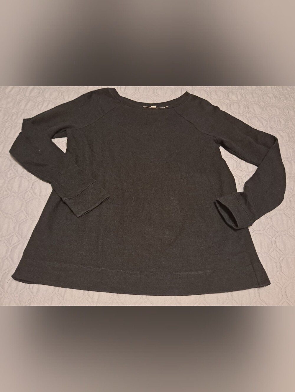 Loft Women’s Black Long-Sleeve Sweater With Fabric Opening In Back XXS
